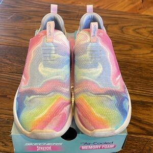 Skechers Stretch Fit Tennis Shoes Size 2 (Used in great condition)